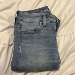 american eagle size 2 skinny jeans